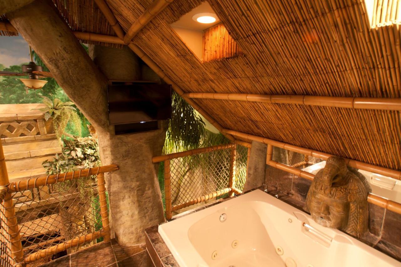 Black Swan Inn Luxurious Theme Rooms Покателло Екстер'єр фото