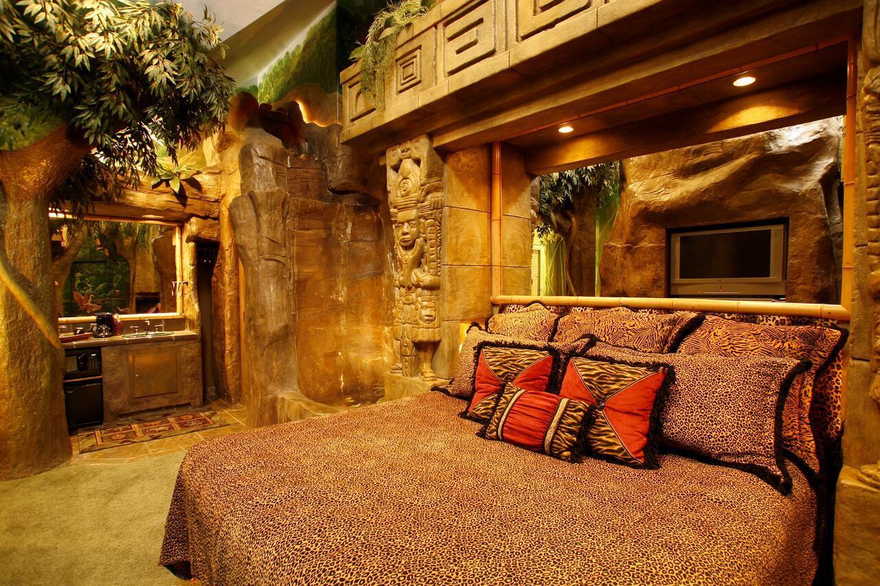 Black Swan Inn Luxurious Theme Rooms Покателло Екстер'єр фото